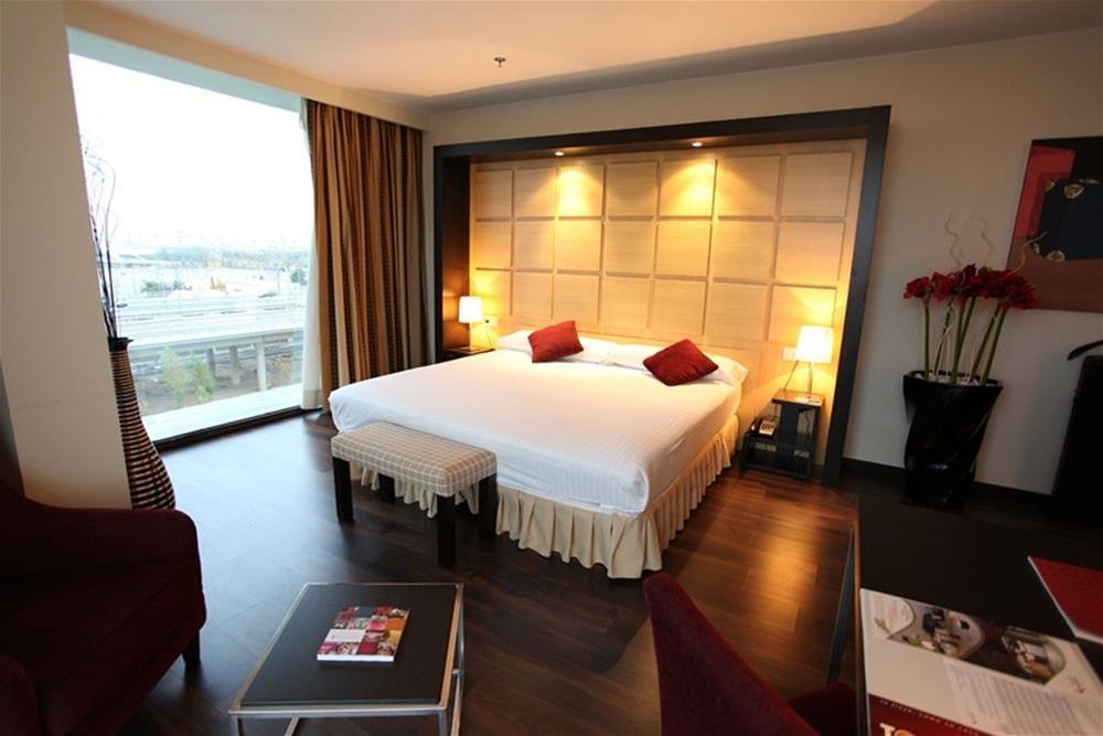 Hotel Eurostars Saragossa Zimmer foto